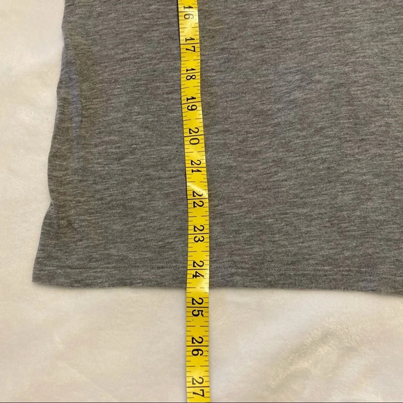 PINK Victoria’s Secret T-Shirt S - Picture 9 of 12